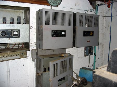 M-60 Drive-In Theatre - Sound Gear In Proj Booth - Photo From Waterwinterwonderland